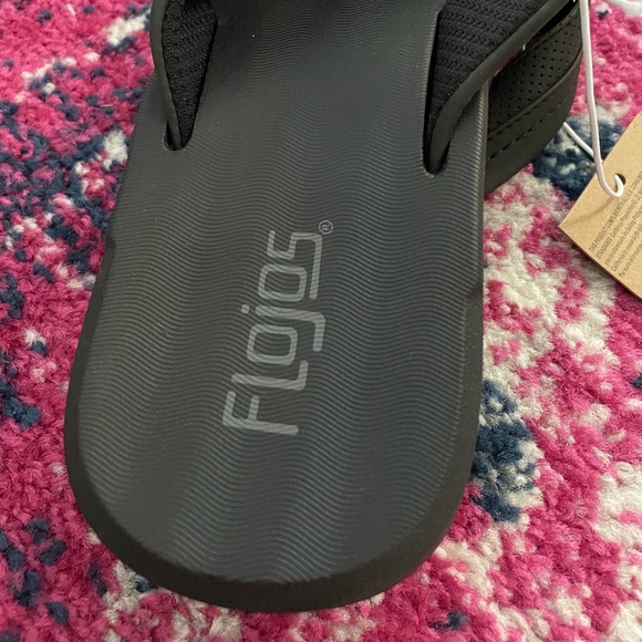 NWT Flojos Men's Memory Foam Comfort Flip Flop Thong Sandals - Black, Size 12 - Picture 2 of 7